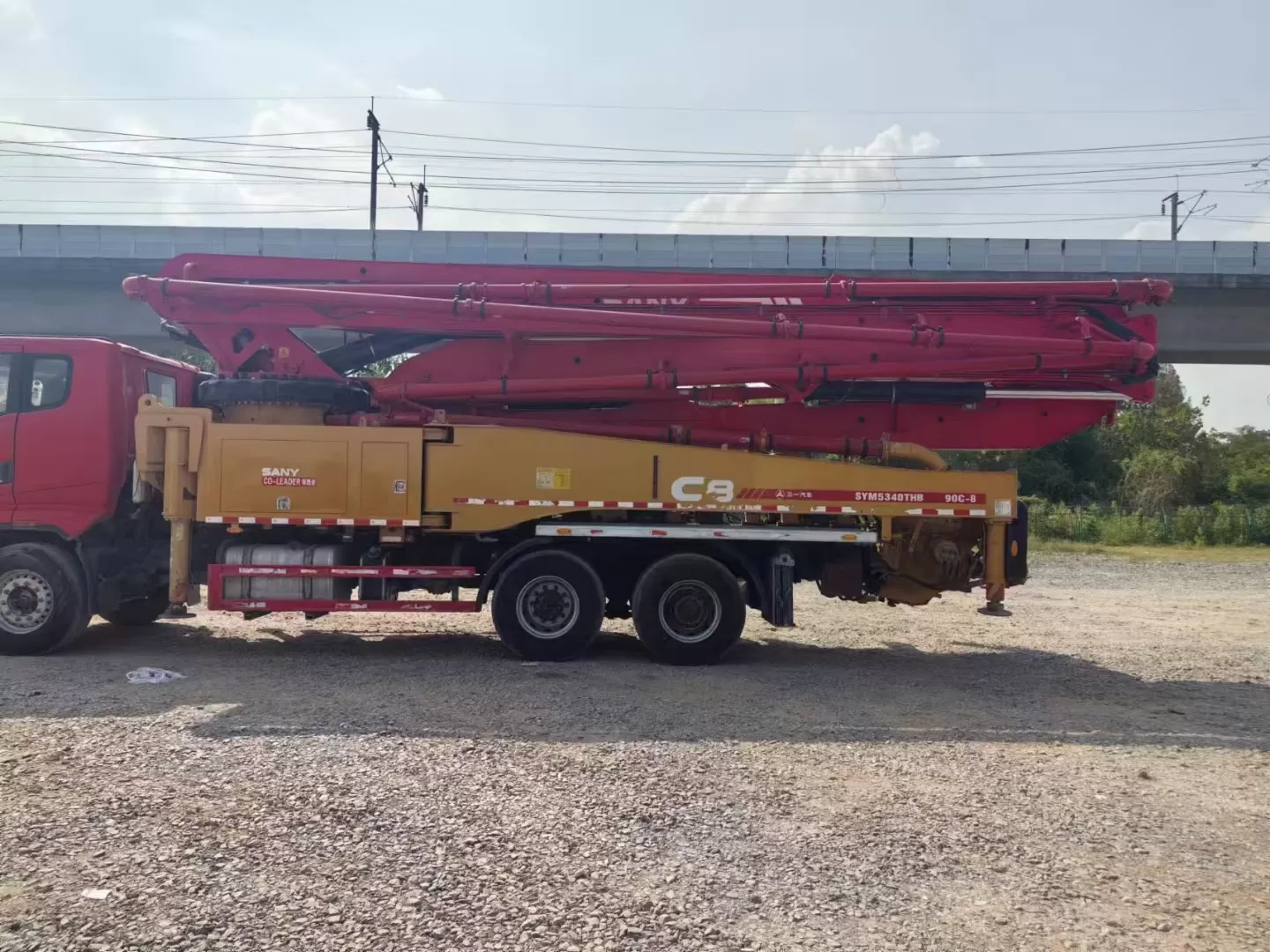 якість 2020 sany boom pump truck-mounted concrete pump car 49m on sany chassis