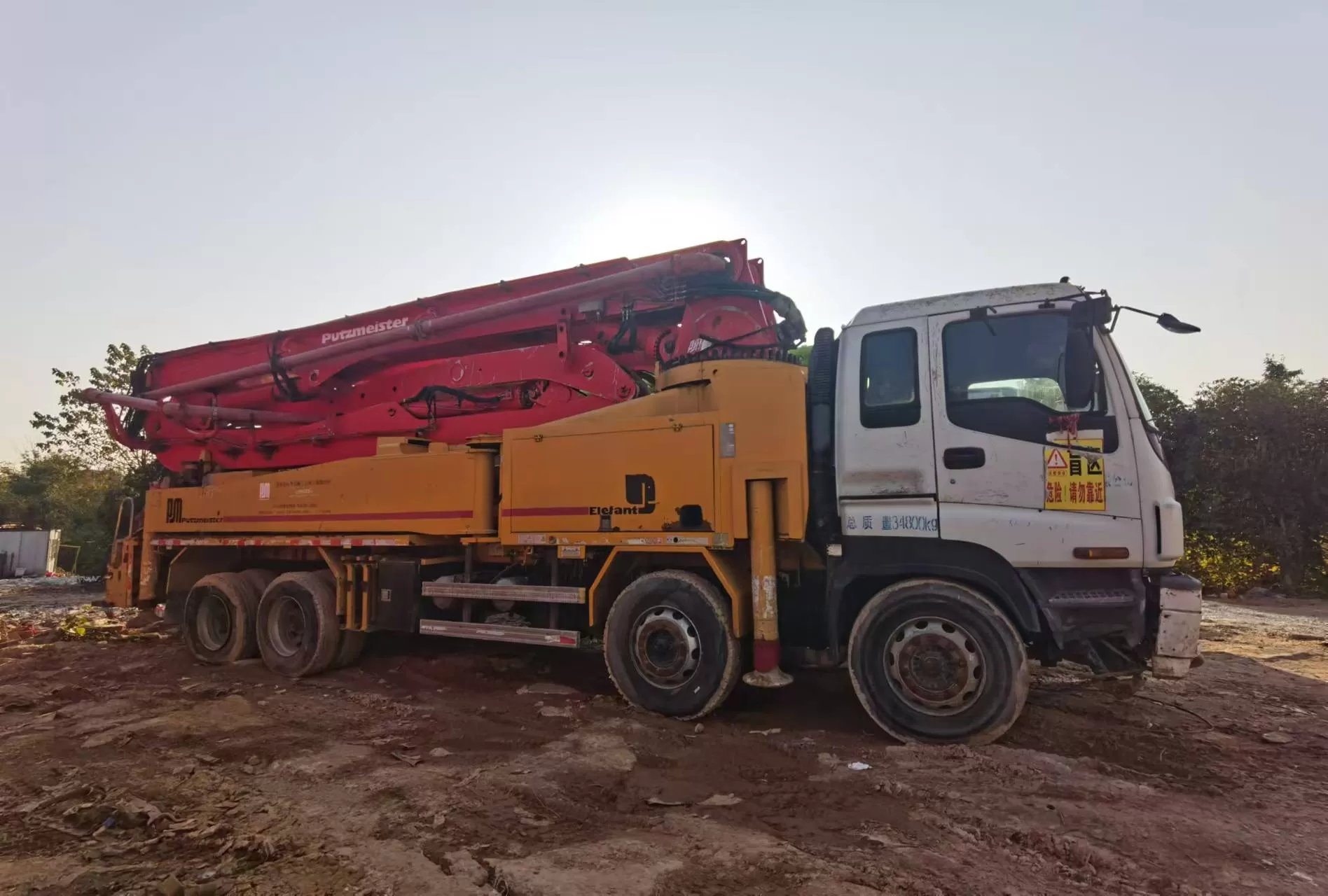 2010 putzmeister original good quality 46m truck-mounted concrete pump car on isuzu chassis