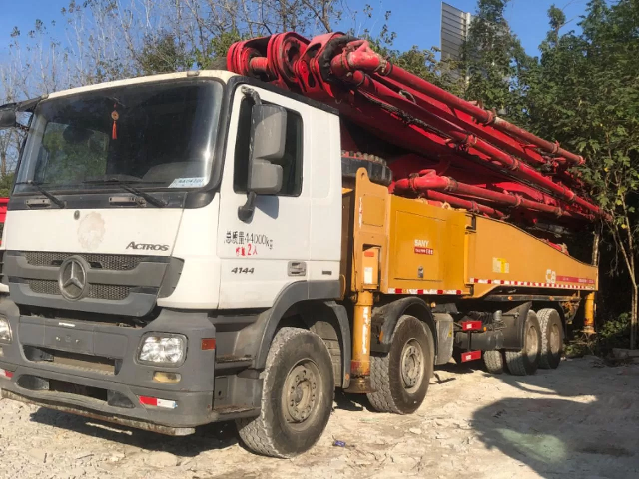 високоякісний 2018 sany boom pump 56m truck-mounted concrete pump car on benz chassis