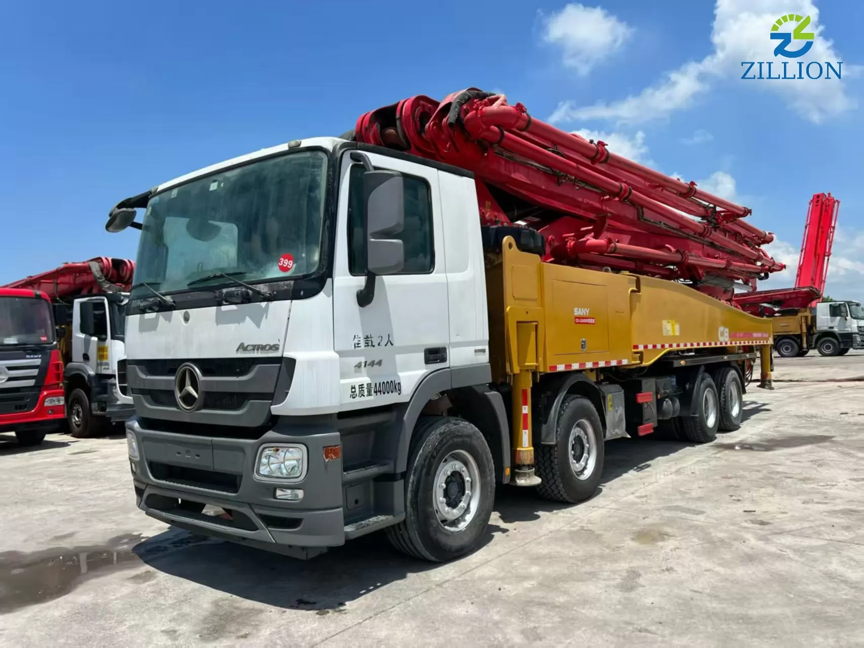 Високоякісний 2018 SANY Boom Pump 56m Truck-mounted Concrete Pump Truck on Mercedes-Benz Chassis